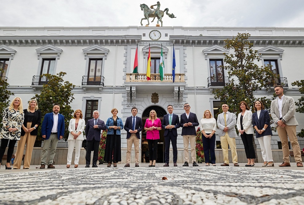 ©Ayto.Granada: LA ALCALDESA DE GRANADA DESIGNA LAS REAS DE SU NUEVO EQUIPO DE GOBIERNO PARA TRABAJAR DESDE EL PRIMER MINUTO POR LA CIUDAD